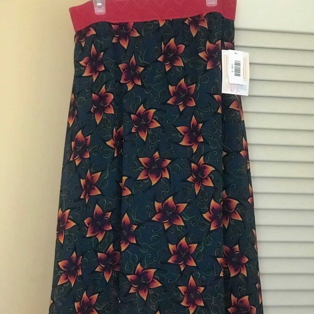 LuLaRoe Lola skirt